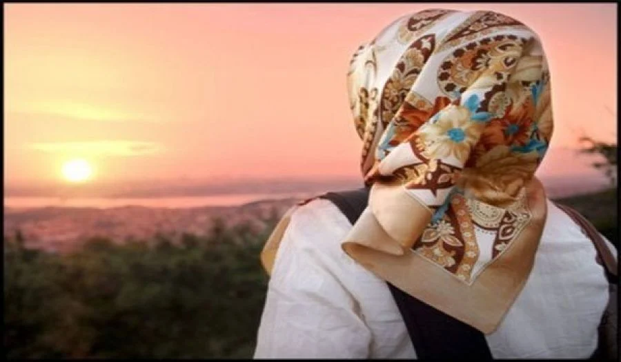 قضية المرأة في القرن الواحد والعشرين هي إعادة الخلافة الراشدة من جديد